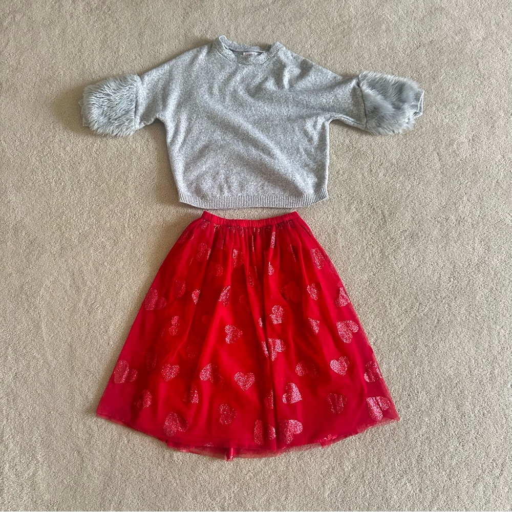 Girls two piece outfit size small 7/8